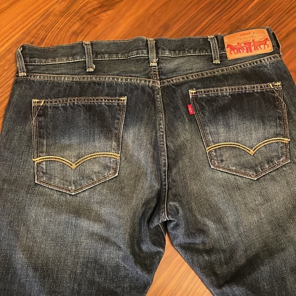 Levi’s Red Medium Wash Boot Cut - 38x30 - Picture 7 of 8